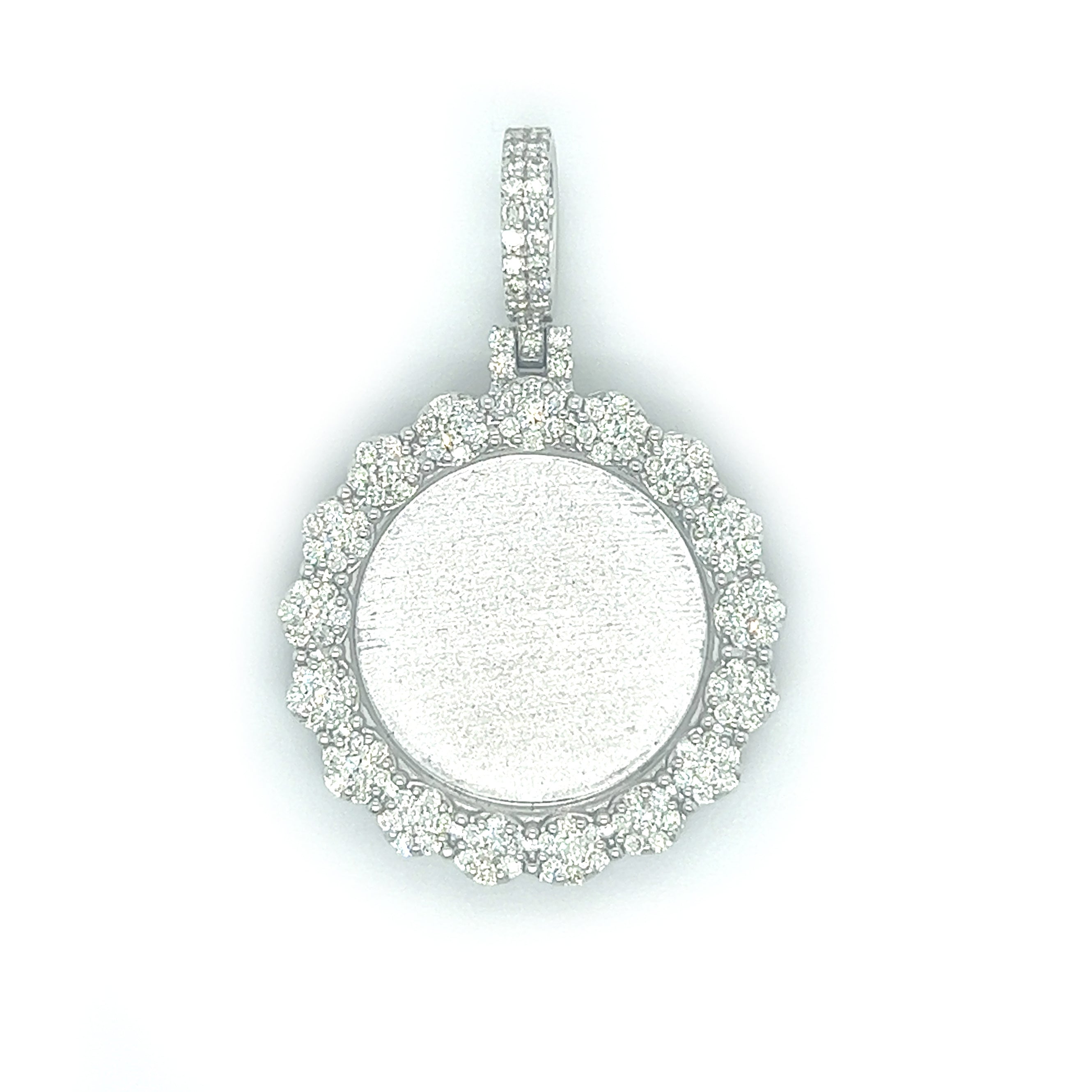 1.05 CT. Diamond Photo Pendant
