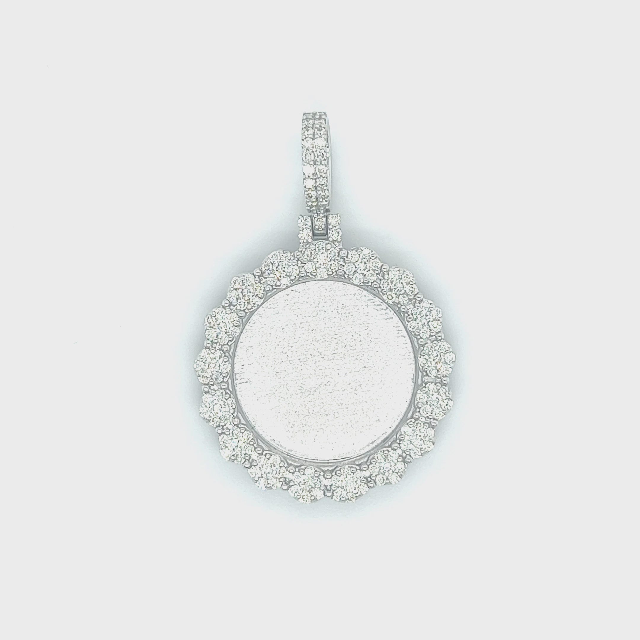 1.05 CT. Diamond Photo Pendant