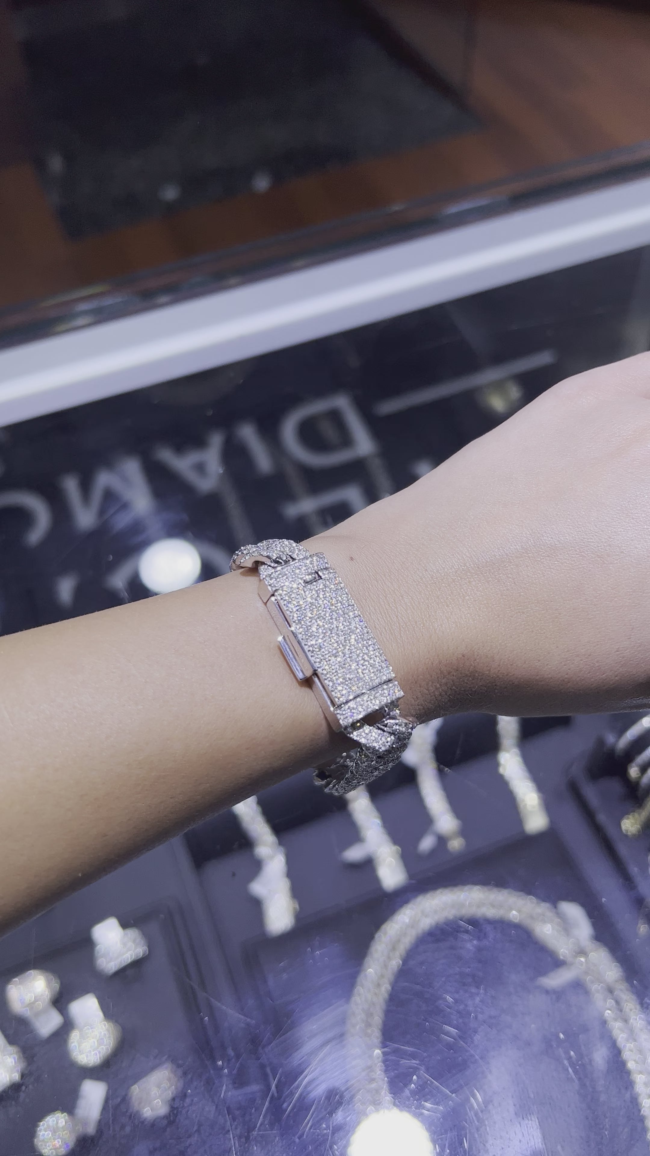 15.50 CT. Diamond Cuban Bracelet