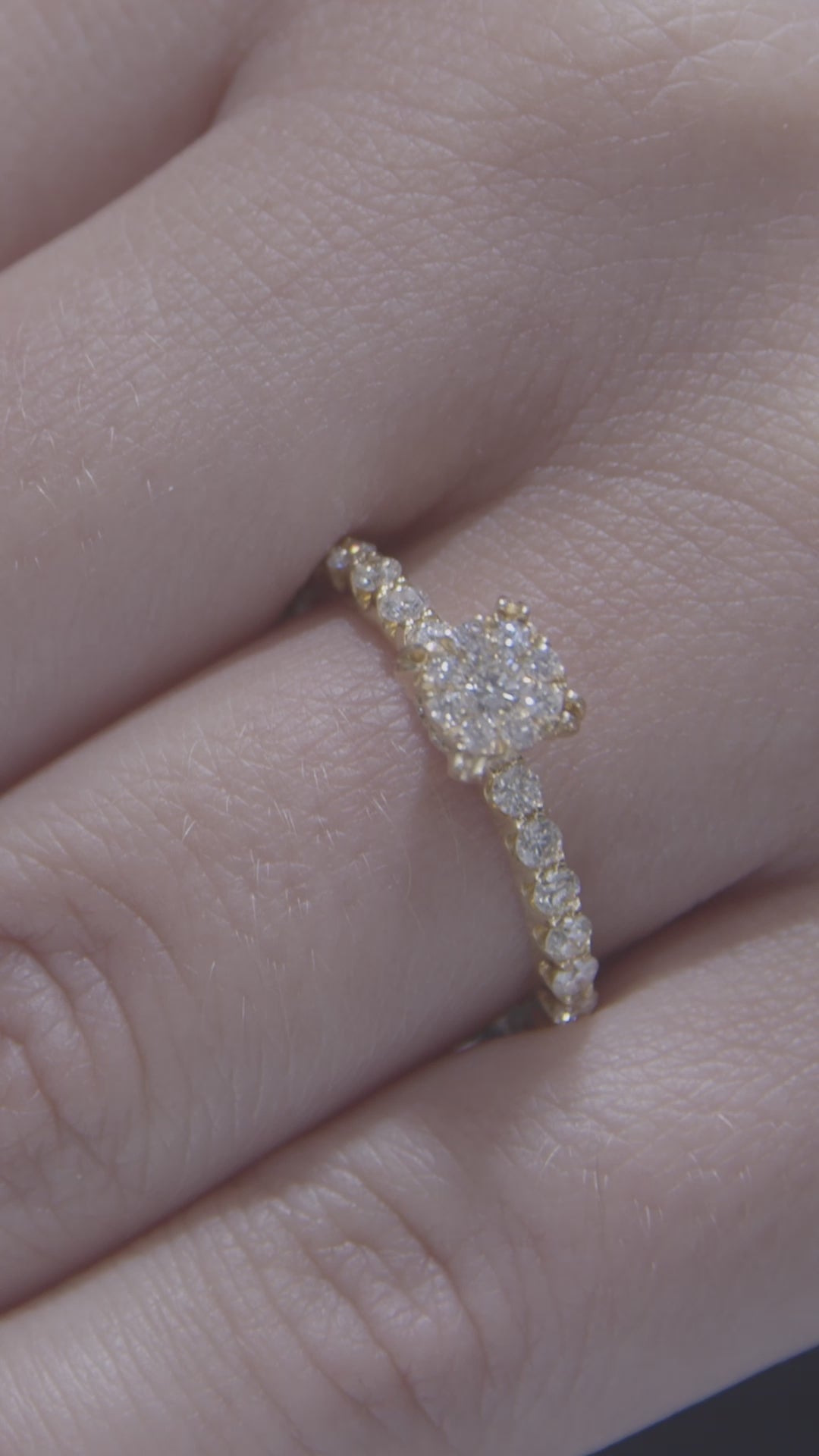 0.93 CT. Ladies Diamond Band Ring