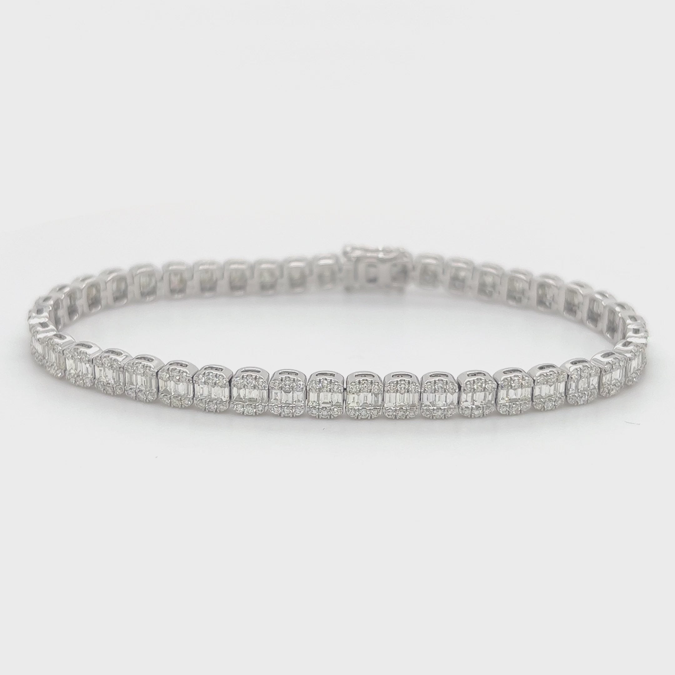 4.15 CT. Diamond Bracelet