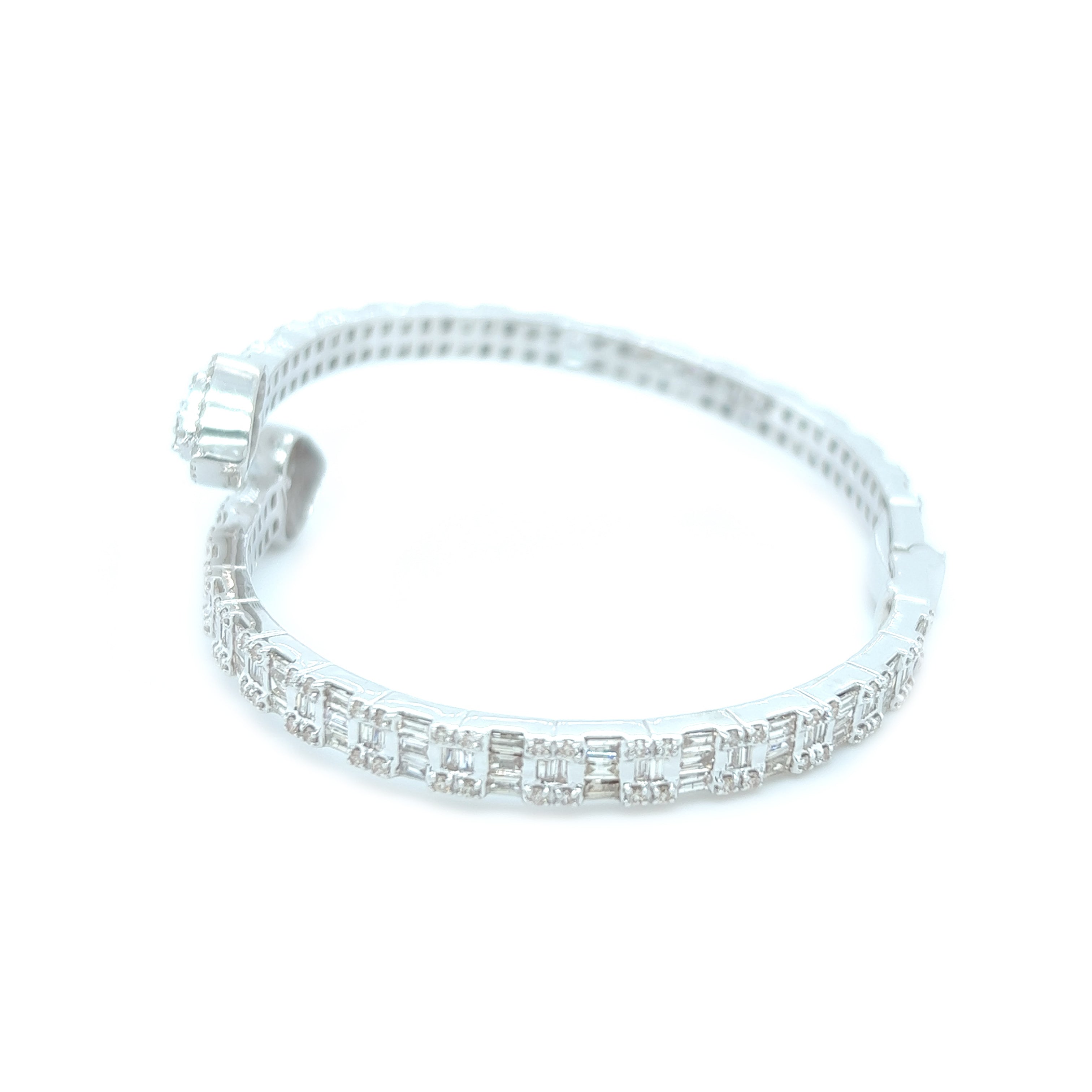 4.75 CT. Heart Bangle Baguette Diamond Bracelet 14K - White Carat - USA & Canada