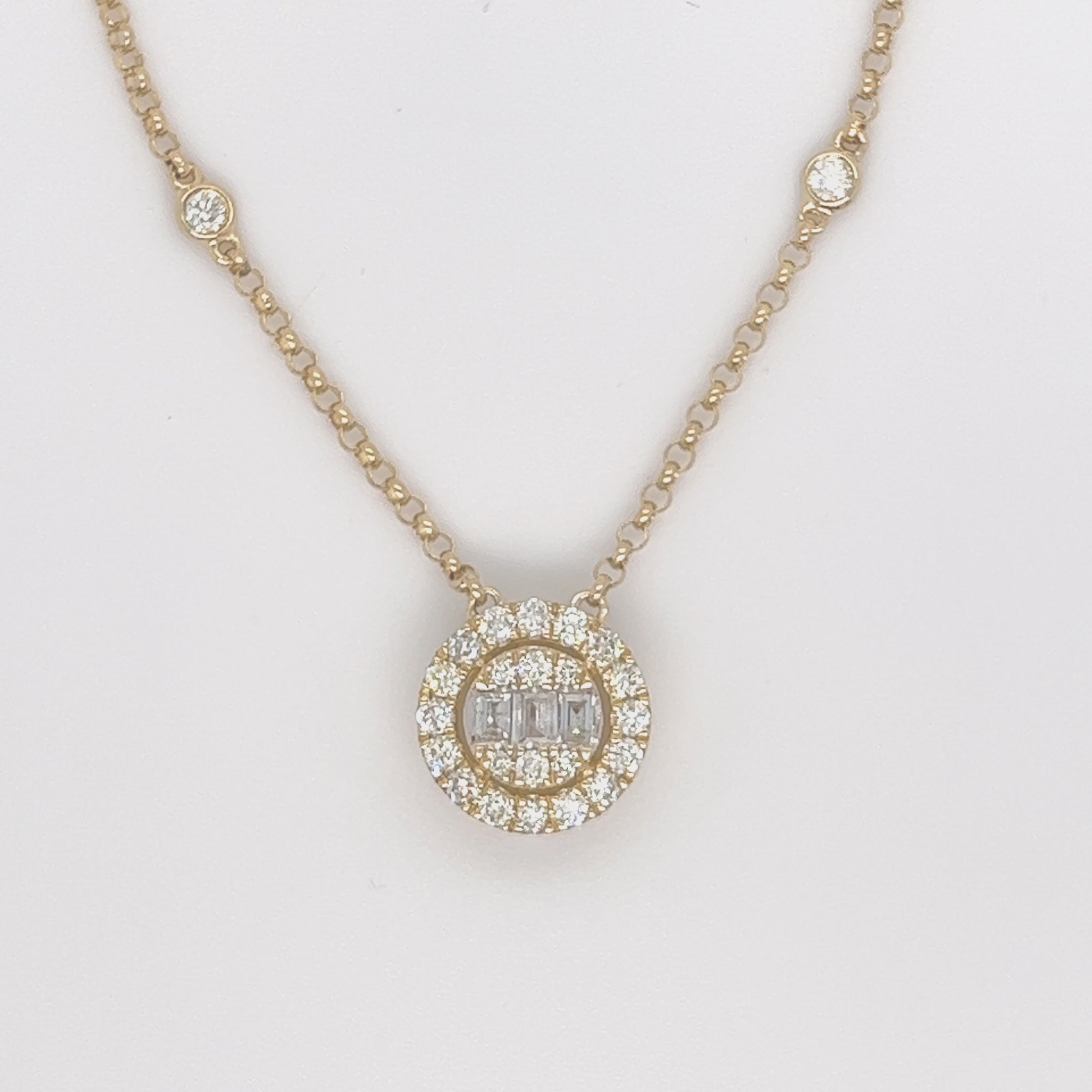 Diamond Ladies Pendant Necklace