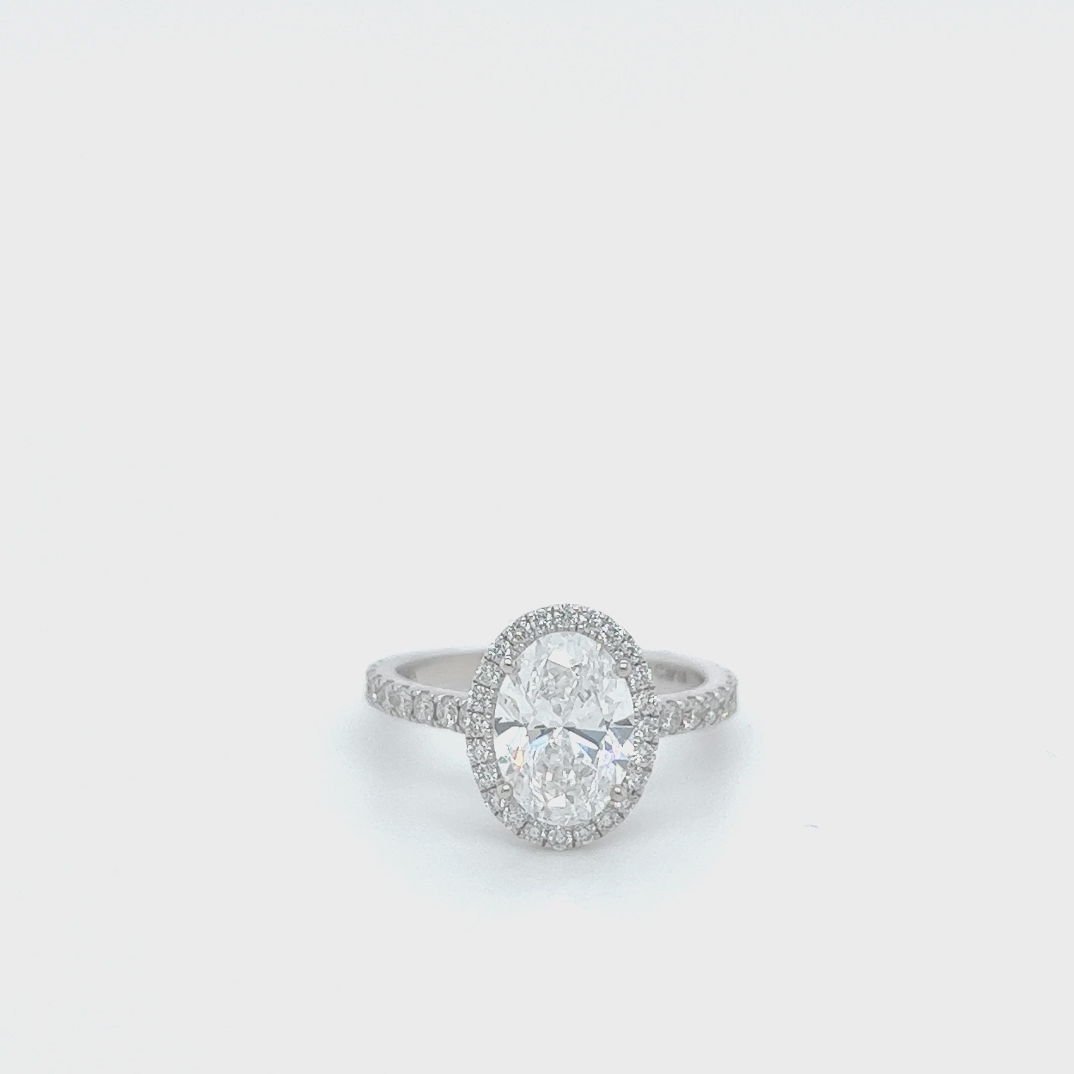 2.65 CT. Engagement Diamond Ring